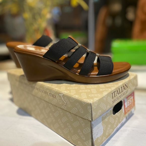 Italian Shoemakers Clover 4 Band Wedge Sandals, - Picture 6 of 8